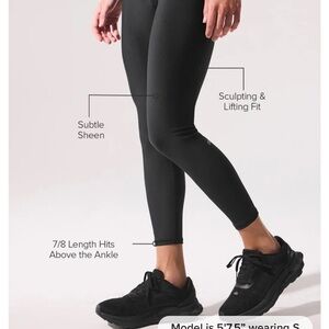 Alo 7/8 High-Waist Airlift Leggings